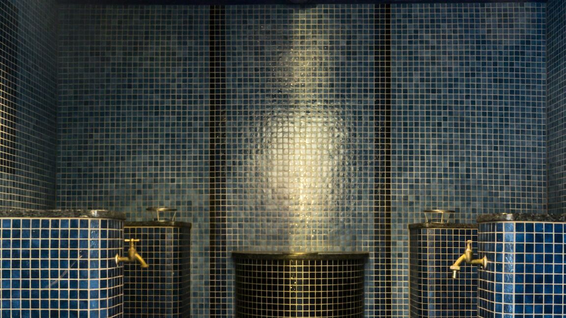 43b0605 Spa Dusche Blaue Mosaiksteine